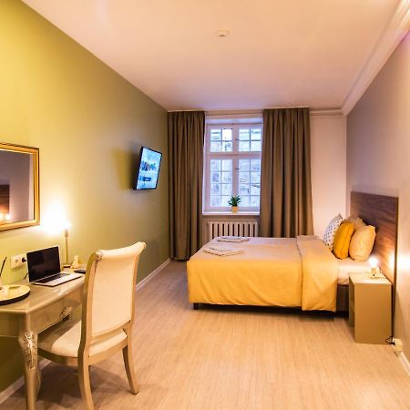 Allure Rooms & Coffee Riga Esterno foto