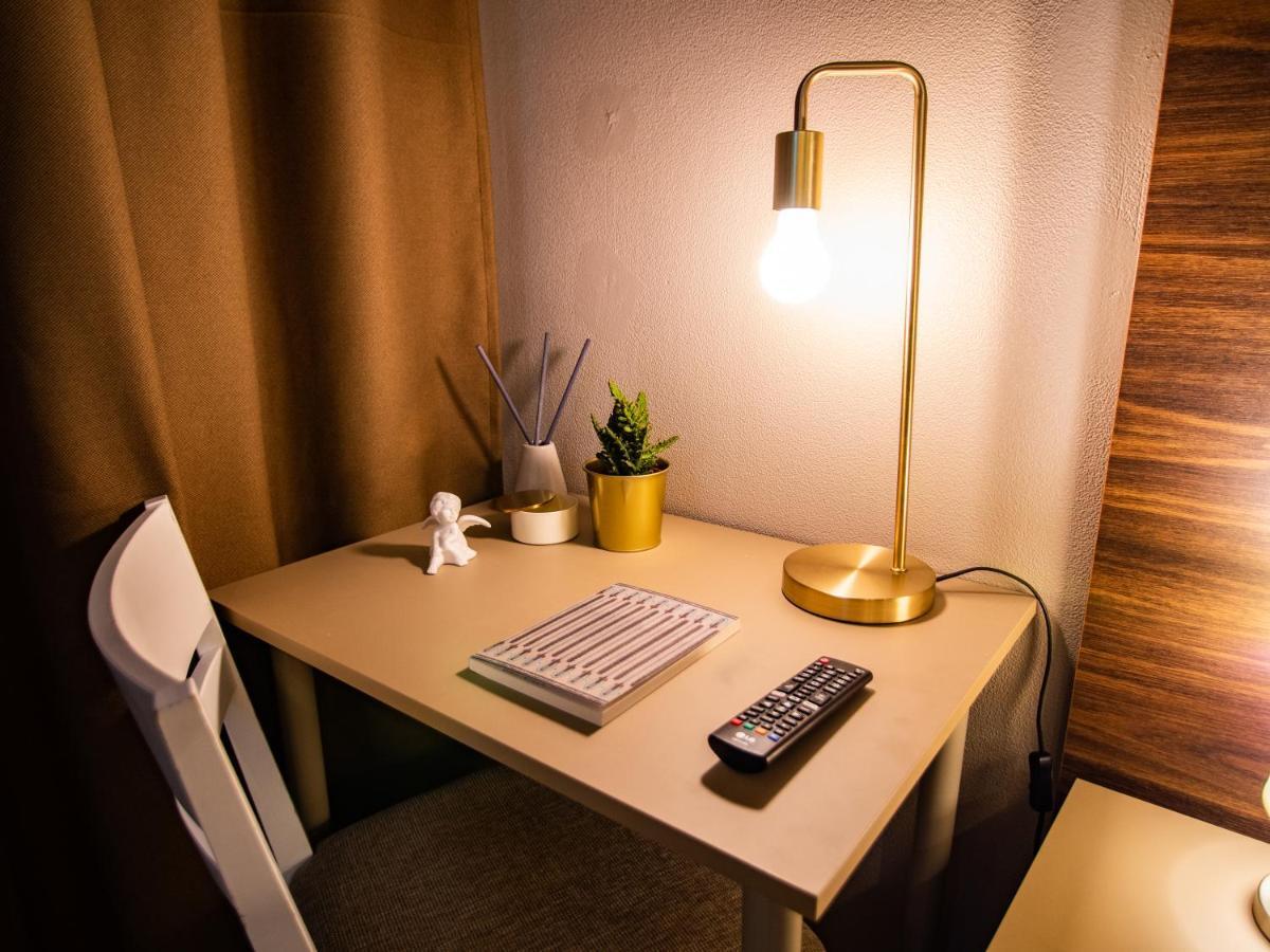 Allure Rooms & Coffee Riga Esterno foto