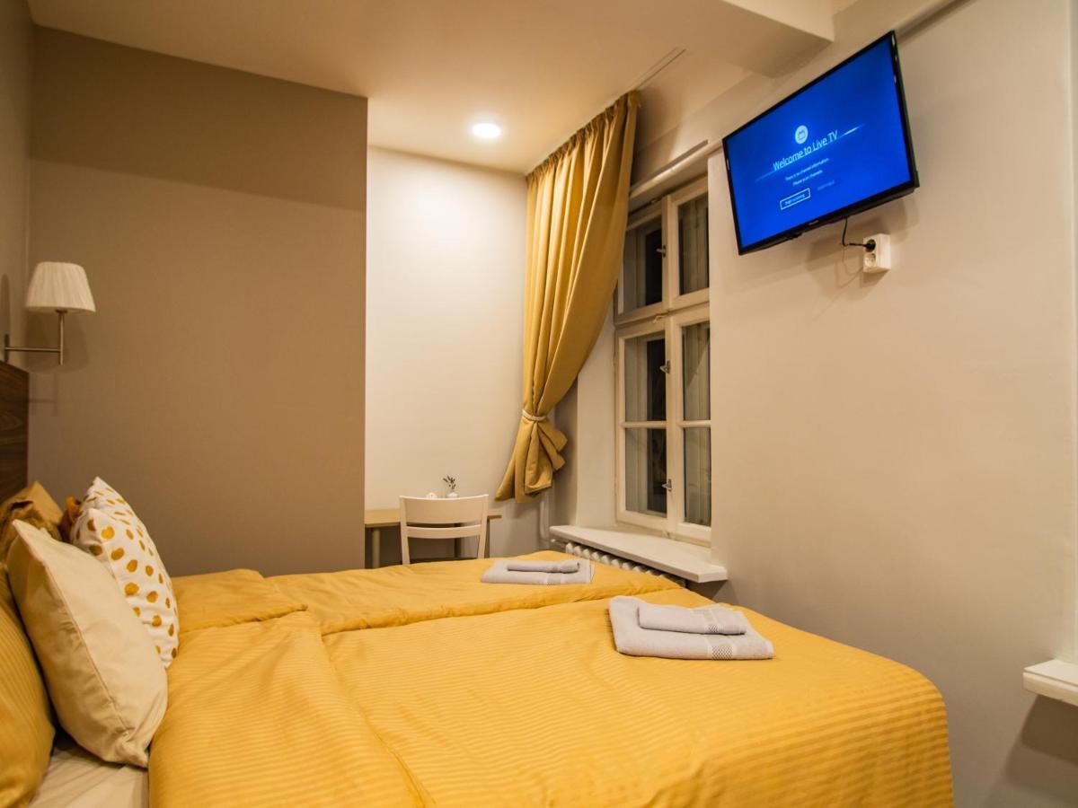 Allure Rooms & Coffee Riga Esterno foto